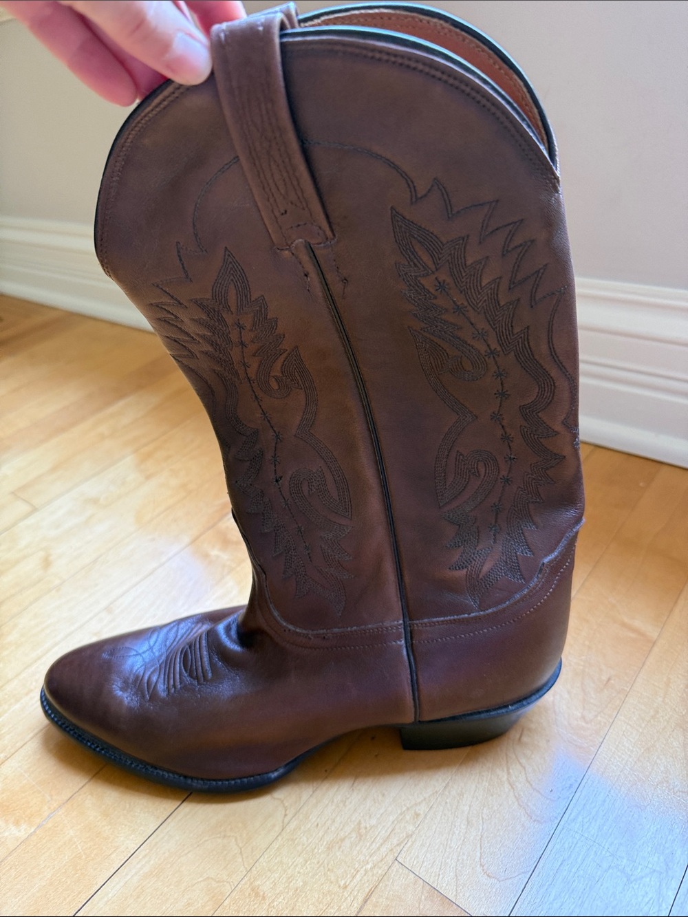 Men's Brown Leather Justin Nocona Cowboy Boots - Classic Western Style